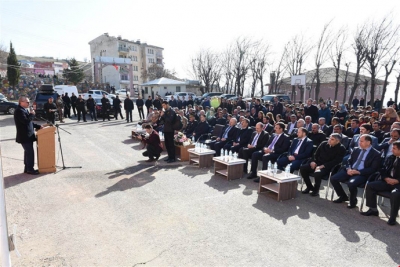 Vali Deniz, Z–Kütüphane açılış törenine katıldı