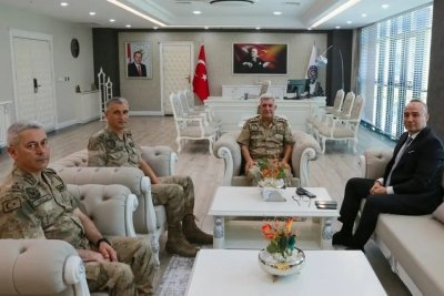 Van Jandarma Asayiş Kolordu Komutanı Bulut’tan Şırnak Emniyet Müdürü Büyükleblebici'ye Ziyaret