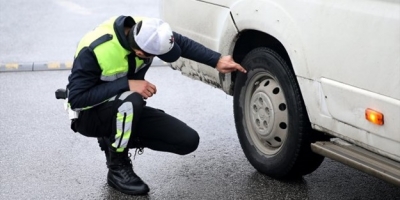 Zorunlu Kış Lastiği Uygulamasının Başlamasıyla 2 Haftada 2 Bin 551 Kişiye Ceza Kesildi